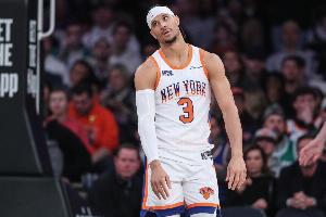 同砍三双！唐斯：哈特在三双方面比我强太多 数据无法体现影响力