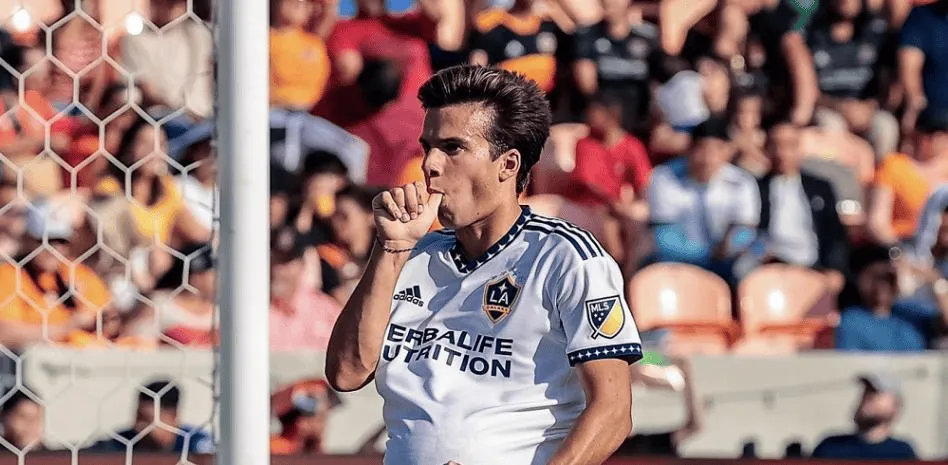 开云体育在线-9个月的等待！普伊奇社媒自宣回归：现在，是时候再次闪耀了